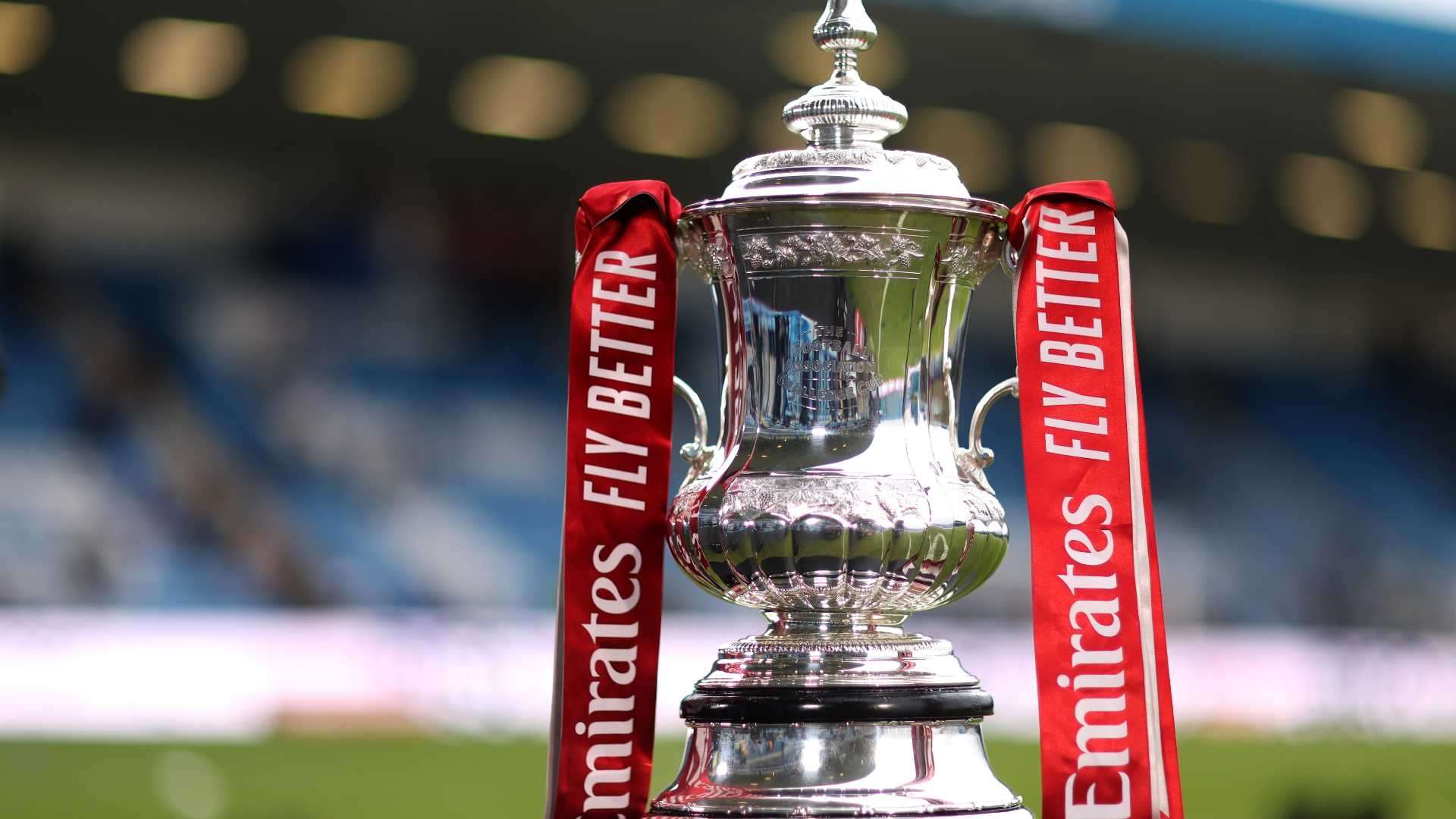 尽管赛季中 尽管赛季中