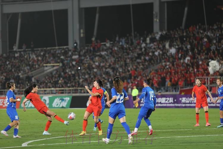 热身赛-中国女足4-0大胜蒙彼利埃